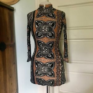 1960's Vintage Mod Batik Print Mini Dress Tunic Long Sleeve Fall VTG 60s XS